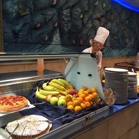 Atlantis Family Restaurant